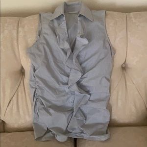 Sleeveless professional top